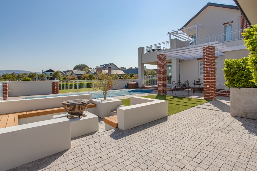 5 Bedroom Property for Sale in Val De Vie Estate Western Cape